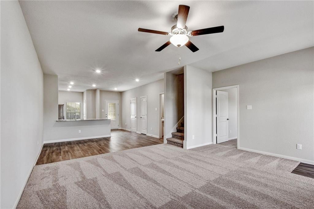 101 Mount Vernon Way in Liberty Hill, TX - Building Photo