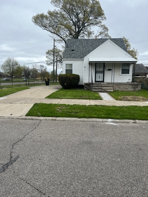 19746 Justine St in Detroit, MI - Foto de edificio