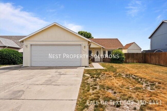property at 1613 Pirate Ln
