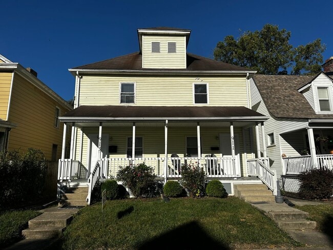 property at 911 Oakwood Ave