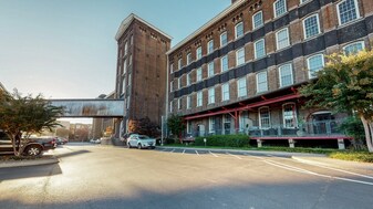 1400 Rosa L Parks Blvd, Unit 219 in Nashville, TN - Building Photo