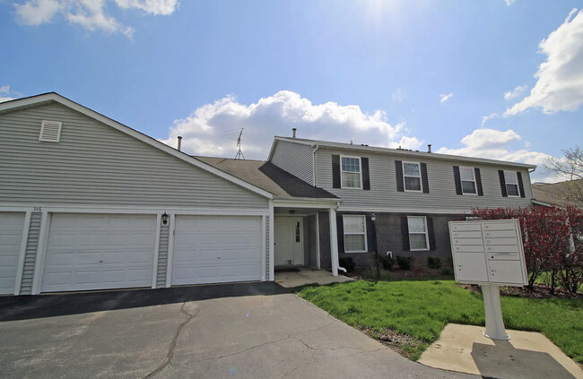 346 Wilmington Dr, Unit B2