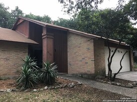 8110 Boughwood in San Antonio, TX - Building Photo