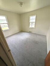 5413 Dupont St in Flint, MI - Building Photo - Building Photo
