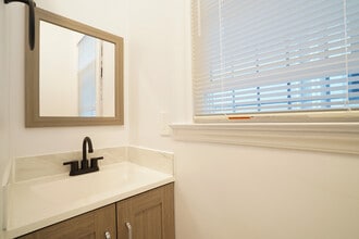 185 10th St, Unit A in Oakland, CA - Foto de edificio - Building Photo