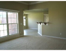 1310 W Gum St in Rogers, AR - Building Photo - Building Photo