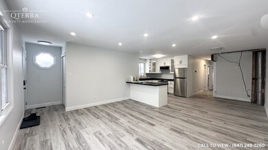 42 Wenlock Cres in London, ON - Building Photo - Building Photo