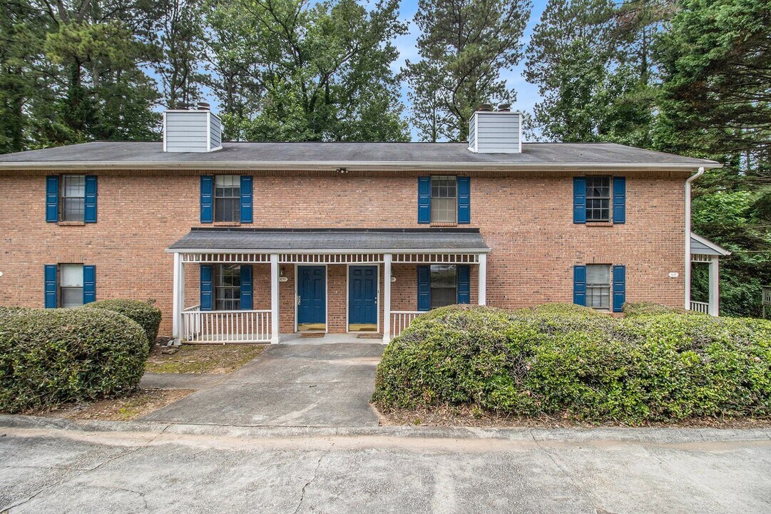 3235 Highpoint Ct in Snellville, GA - Building Photo