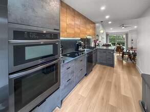 13704 Flagstone Ln in Dallas, TX - Building Photo - Building Photo