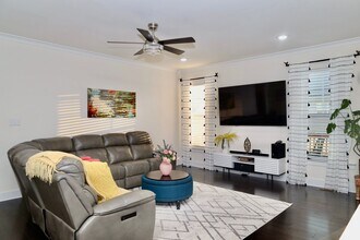 5906 Sterlingworth Dr in Moseley, VA - Building Photo - Building Photo