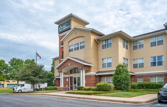 Furnished Studio-Columbia - Columbia Corpo in Columbia, MD - Foto de edificio - Building Photo