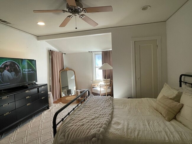 3672 T St in Sacramento, CA - Building Photo - Building Photo