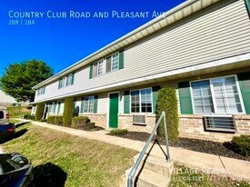 605 Country Club Rd in Red Lion, PA - Building Photo