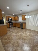 11402 W Hutton Dr in Surprise, AZ - Building Photo - Building Photo