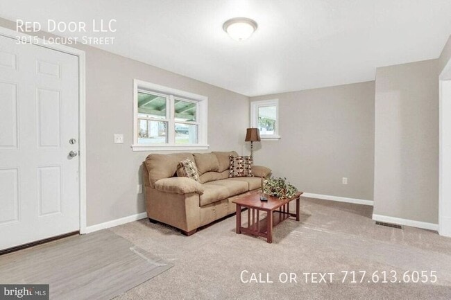 3015 Locust St in Harrisburg, PA - Building Photo - Building Photo