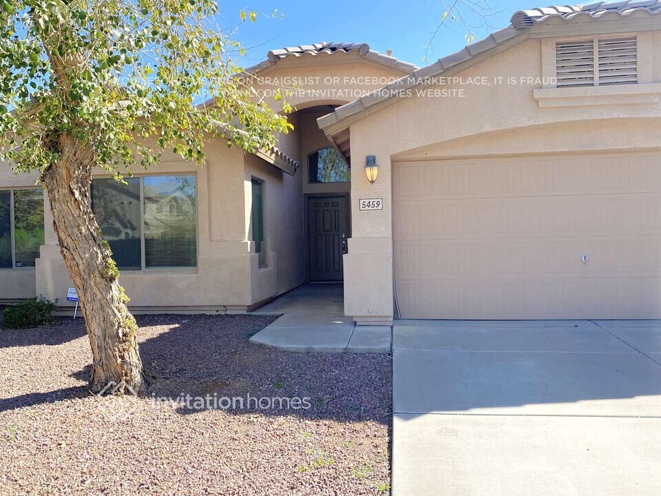 5459 N Rattler Way in Litchfield Park, AZ - Building Photo