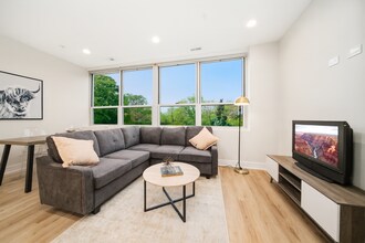 4015 Prairie Ave in Brookfield, IL - Foto de edificio - Building Photo