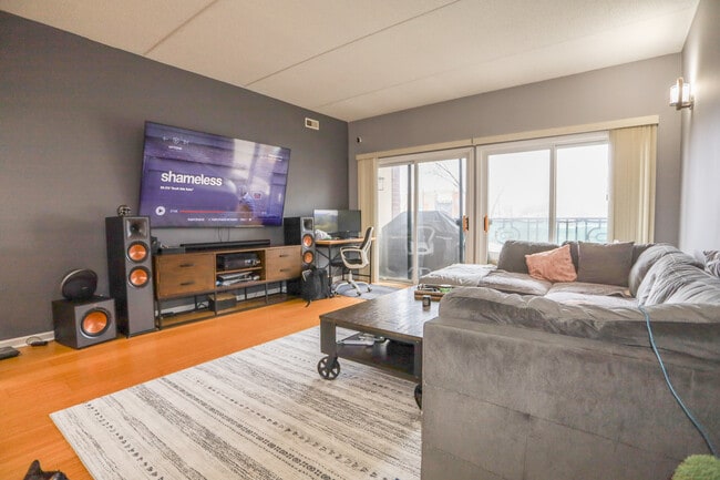 4625 W Lawrence Ave in Chicago, IL - Building Photo - Building Photo