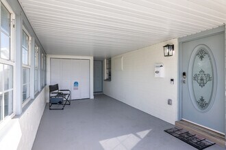 54 River Shore Dr in Ormond Beach, FL - Building Photo - Building Photo