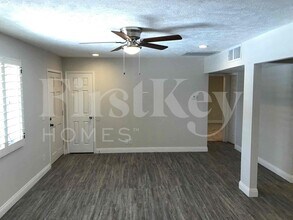 7427 E McKinley St in Scottsdale, AZ - Building Photo - Building Photo