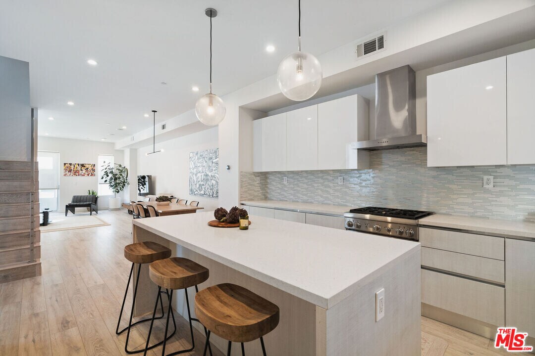 1752 Stoner Ave in Los Angeles, CA - Building Photo