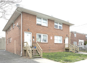 13-15 Kempton Ave in New Brunswick, NJ - Building Photo - Building Photo