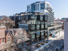Cabin in Toronto, ON - Building Photo