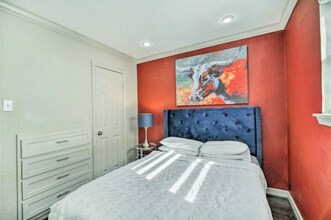 2211 Blodgett St in Houston, TX - Building Photo - Building Photo