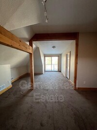 2524 NE Jackson St photo'