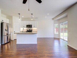 924 Glendora Dr in Oceanside, CA - Building Photo - Building Photo