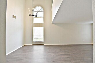 13328 Black Canyon Dr in Austin, TX - Building Photo - Building Photo