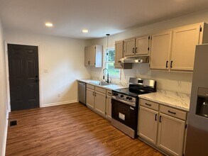 411 Doak St in Thomasville, NC - Building Photo - Building Photo