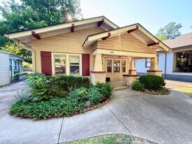 445 College Ave in Norman, OK - Building Photo