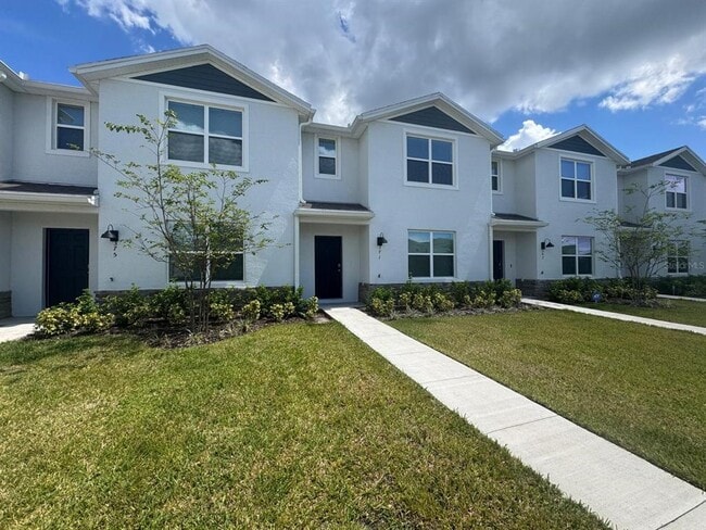 property at 371 Preston Cv Dr