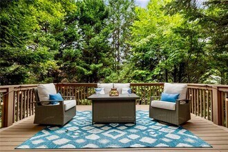 313 Hidden Creek Ln in Canton, GA - Building Photo - Building Photo