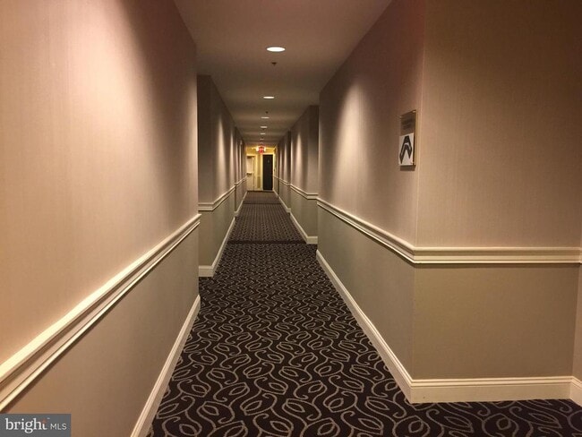 1645 International Dr in Tysons, VA - Building Photo - Building Photo