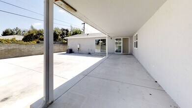 5767 Mary Ln Dr in San Diego, CA - Building Photo - Building Photo