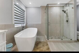 7127 Mill Pond Cir in Naples, FL - Building Photo - Building Photo