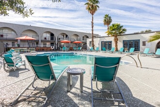 The Tallows at Peoria in Peoria, AZ - Foto de edificio - Building Photo