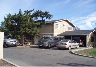 7510 Rogers Ln in Gilroy, CA - Building Photo - Building Photo