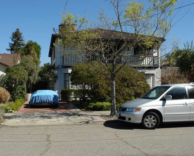 2349 Cornell St in Palo Alto, CA - Building Photo - Building Photo