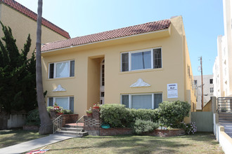 908 4th St in Santa Monica, CA - Building Photo - Primary Photo