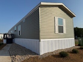 128 Ponderosa Way in Sanger, TX - Building Photo