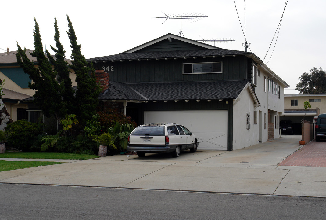 342 Stepney St in Inglewood, CA - Foto de edificio