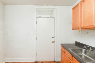 2649.5 N Spaulding Ave in Chicago, IL - Building Photo - Building Photo