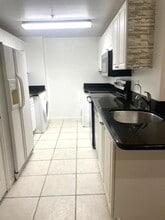 2100 Greenview Shores Blvd in Wellington, FL - Building Photo - Building Photo