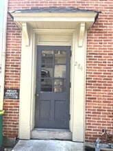 284 Lincoln Way W in Chambersburg, PA - Foto de edificio - Building Photo