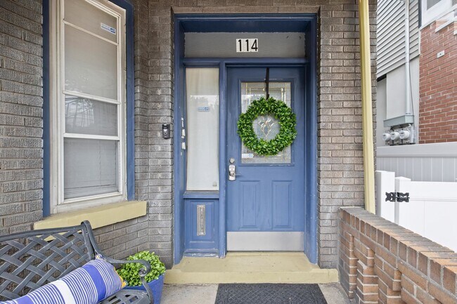 114 Carlton Ave in Jersey City, NJ - Building Photo - Building Photo