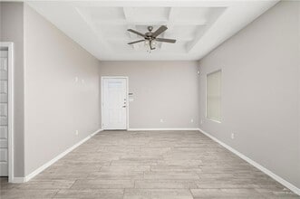 1723 Davenport St, Unit 4 in Weslaco, TX - Building Photo - Building Photo