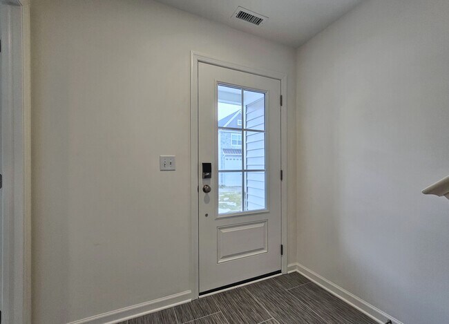 2457 Spring Water Cir in Lancaster, PA - Building Photo - Building Photo